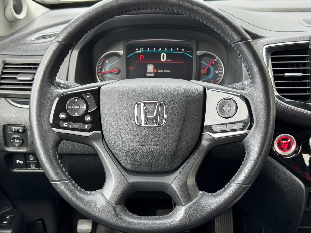 Honda Pilot Vehicle Full-screen Gallery Image 13