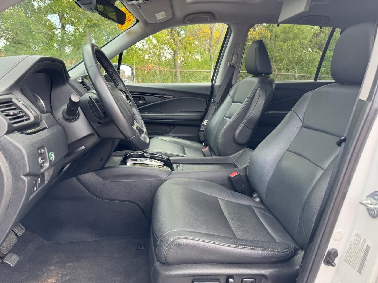 Honda Pilot Vehicle Full-screen Gallery Image 20