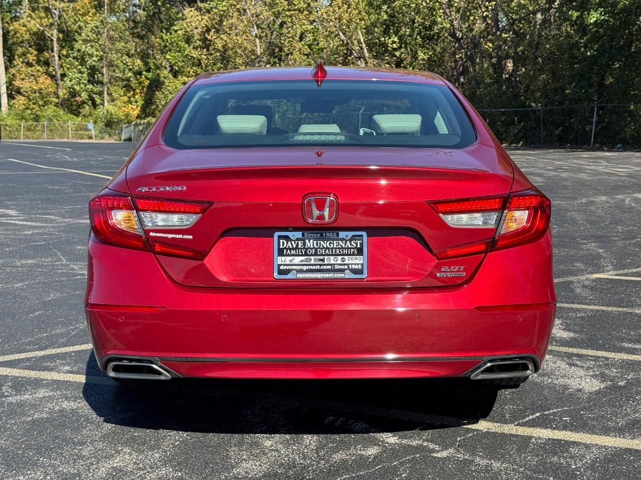 Honda Accord Sedan Vehicle Full-screen Gallery Image 05