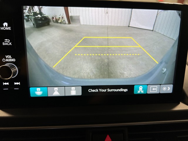 Honda Pilot Vehicle Full-screen Gallery Image 23