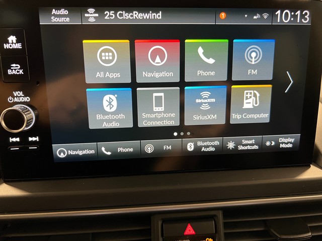 Honda Pilot Vehicle Full-screen Gallery Image 24