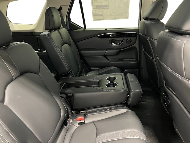 Honda Pilot Vehicle Full-screen Gallery Image 34