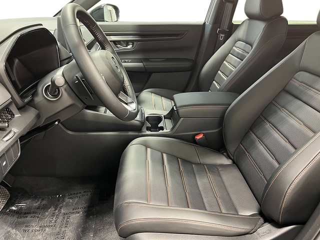 Honda CR-V Hybrid Vehicle Full-screen Gallery Image 13