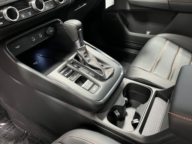 Honda CR-V Hybrid Vehicle Full-screen Gallery Image 23