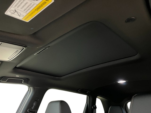 Honda CR-V Hybrid Vehicle Full-screen Gallery Image 24