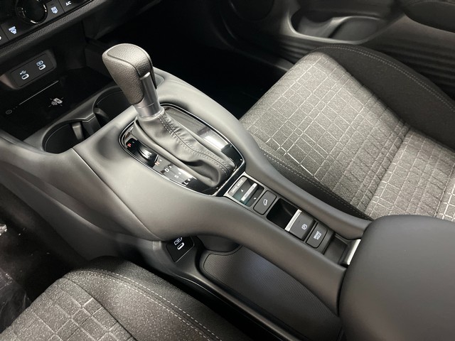 Honda HR-V Vehicle Full-screen Gallery Image 12