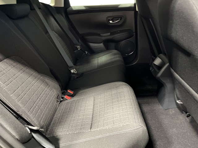 Honda HR-V Vehicle Full-screen Gallery Image 21