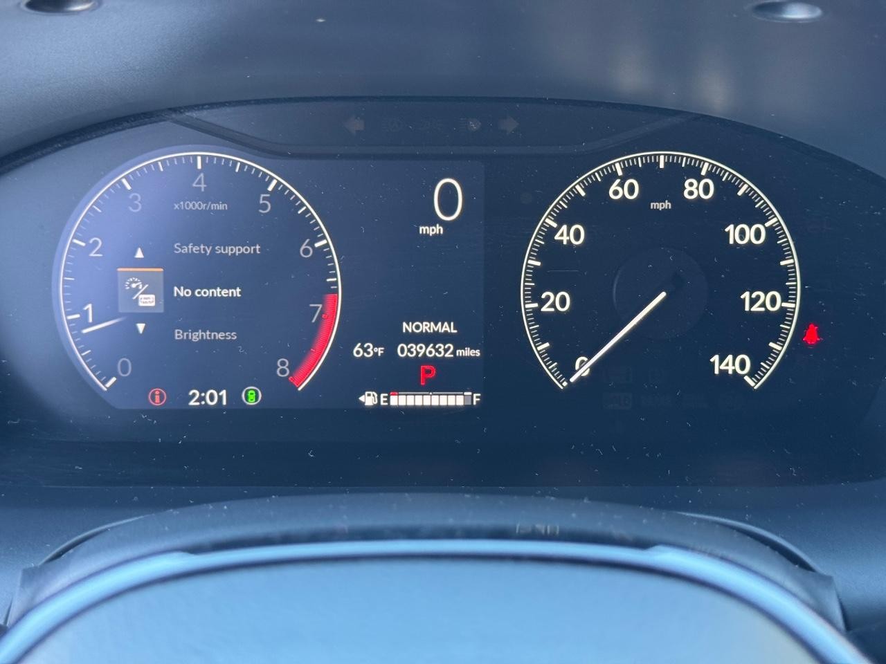 Honda HR-V Vehicle Full-screen Gallery Image 19