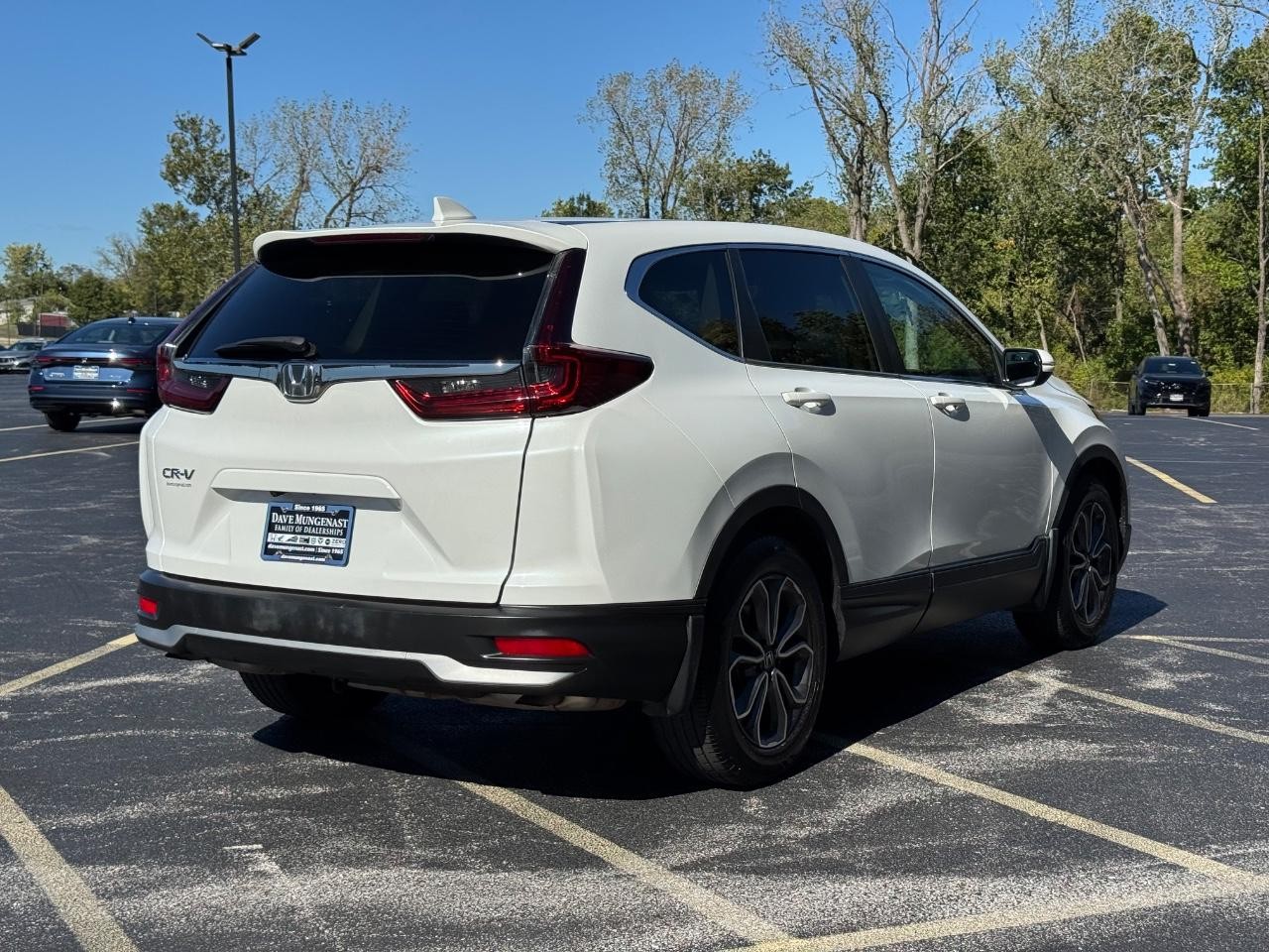 Honda CR-V Vehicle Full-screen Gallery Image 03