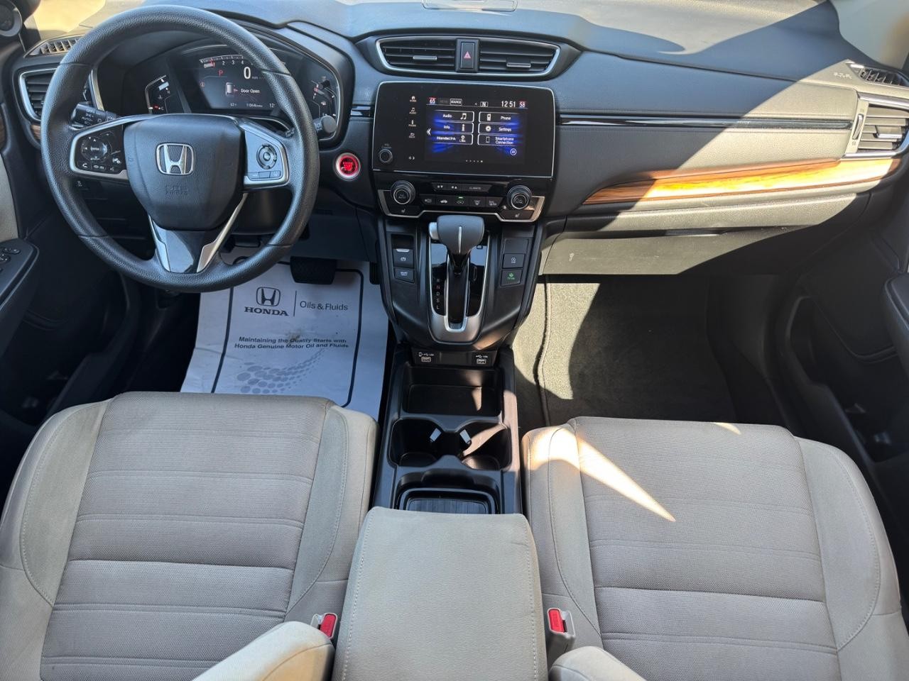 Honda CR-V Vehicle Full-screen Gallery Image 11