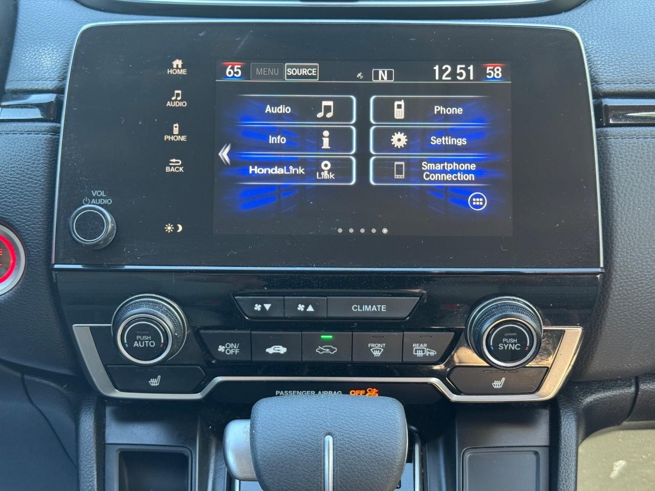 Honda CR-V Vehicle Full-screen Gallery Image 13