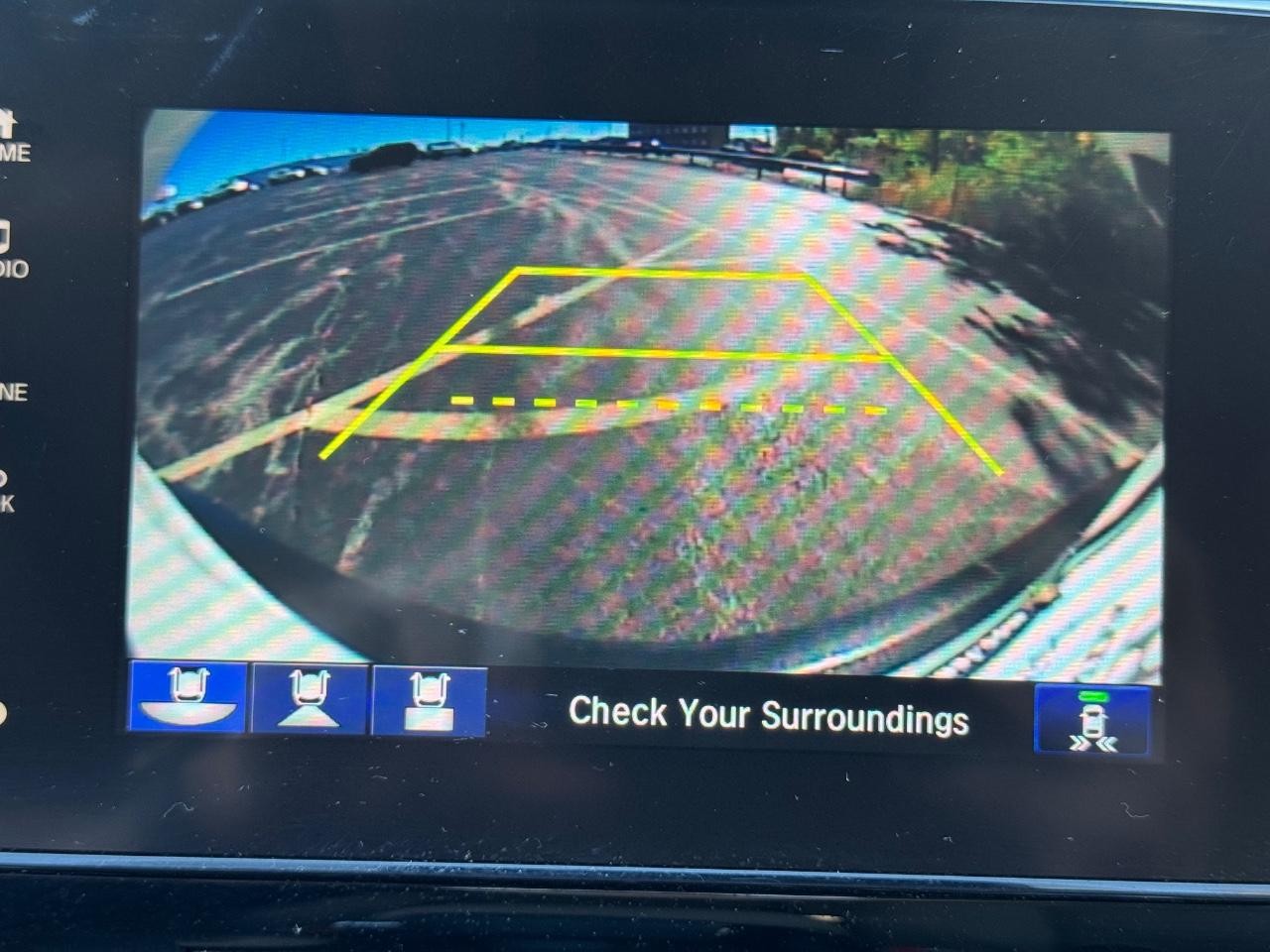 Honda CR-V Vehicle Full-screen Gallery Image 23