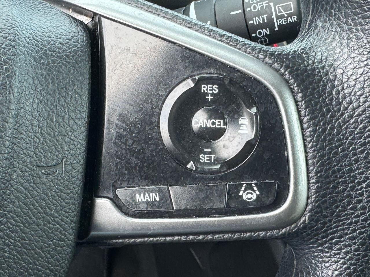 Honda CR-V Vehicle Full-screen Gallery Image 47