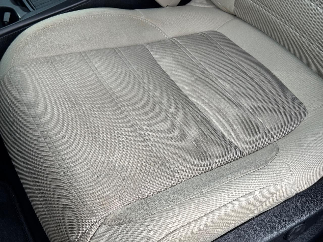 Honda CR-V Vehicle Full-screen Gallery Image 51