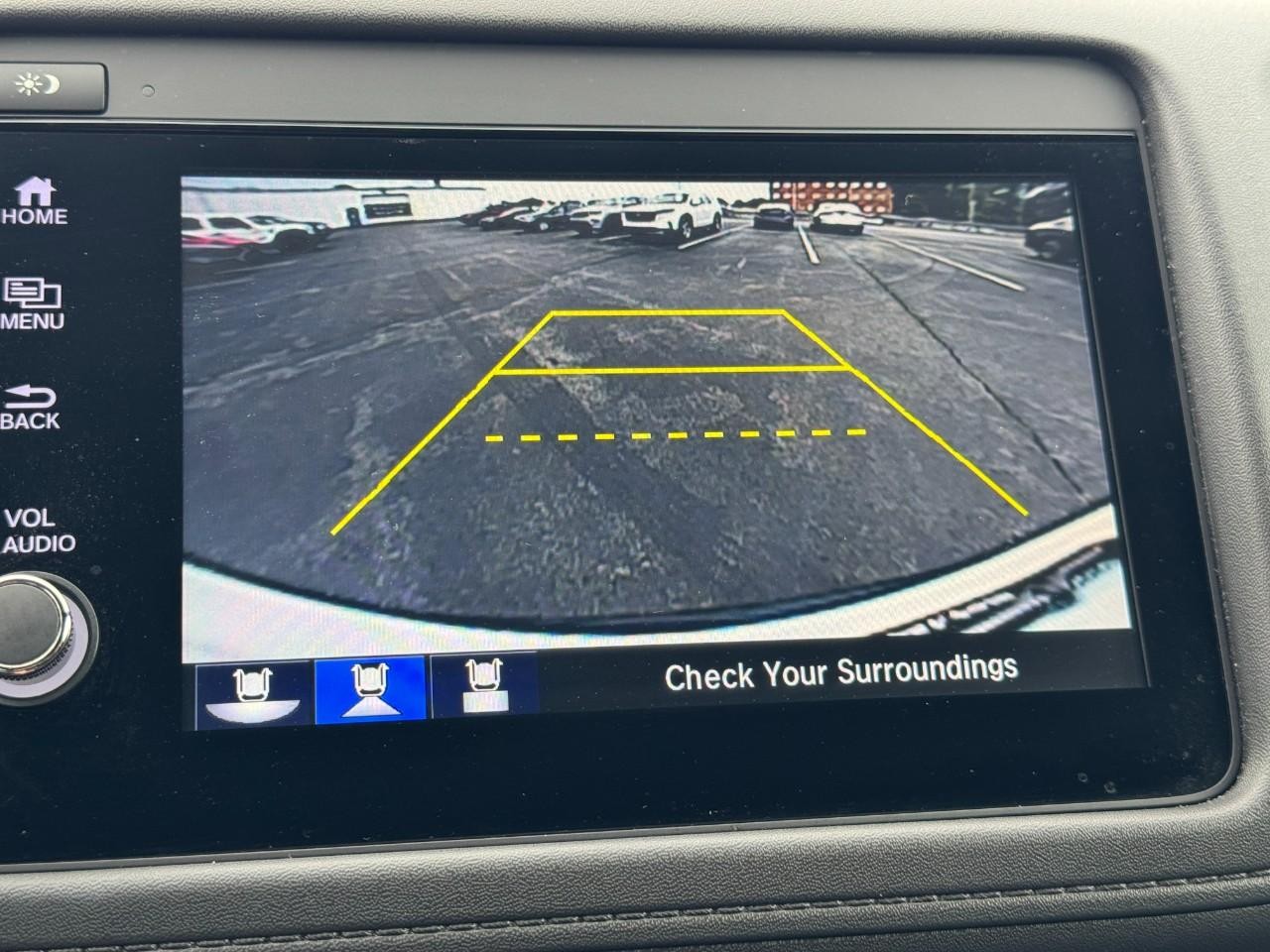 Honda HR-V Vehicle Full-screen Gallery Image 20