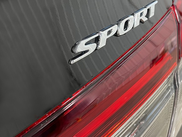 Honda Civic Sedan Vehicle Full-screen Gallery Image 07