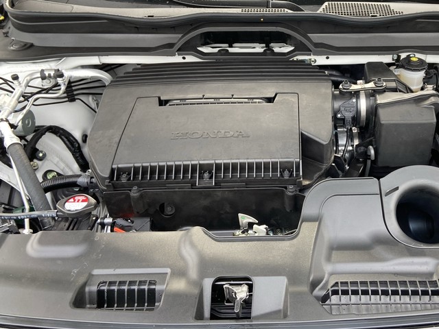 Honda Passport Vehicle Full-screen Gallery Image 10