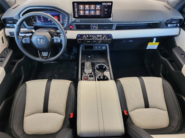 Honda Passport Vehicle Full-screen Gallery Image 12