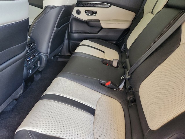 Honda Passport Vehicle Full-screen Gallery Image 20