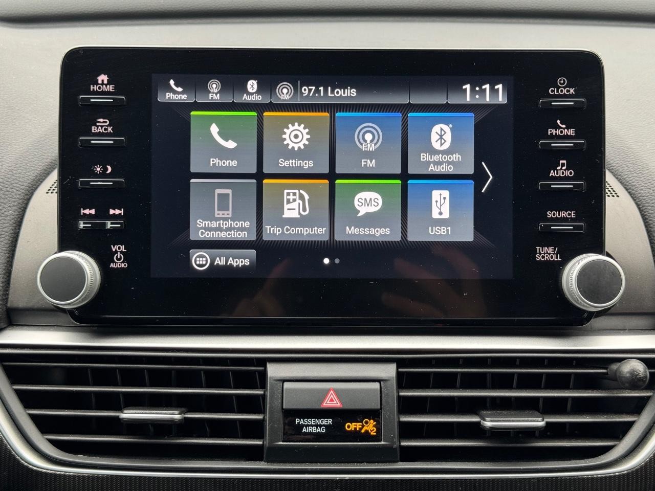 Honda Accord Sedan Vehicle Full-screen Gallery Image 13