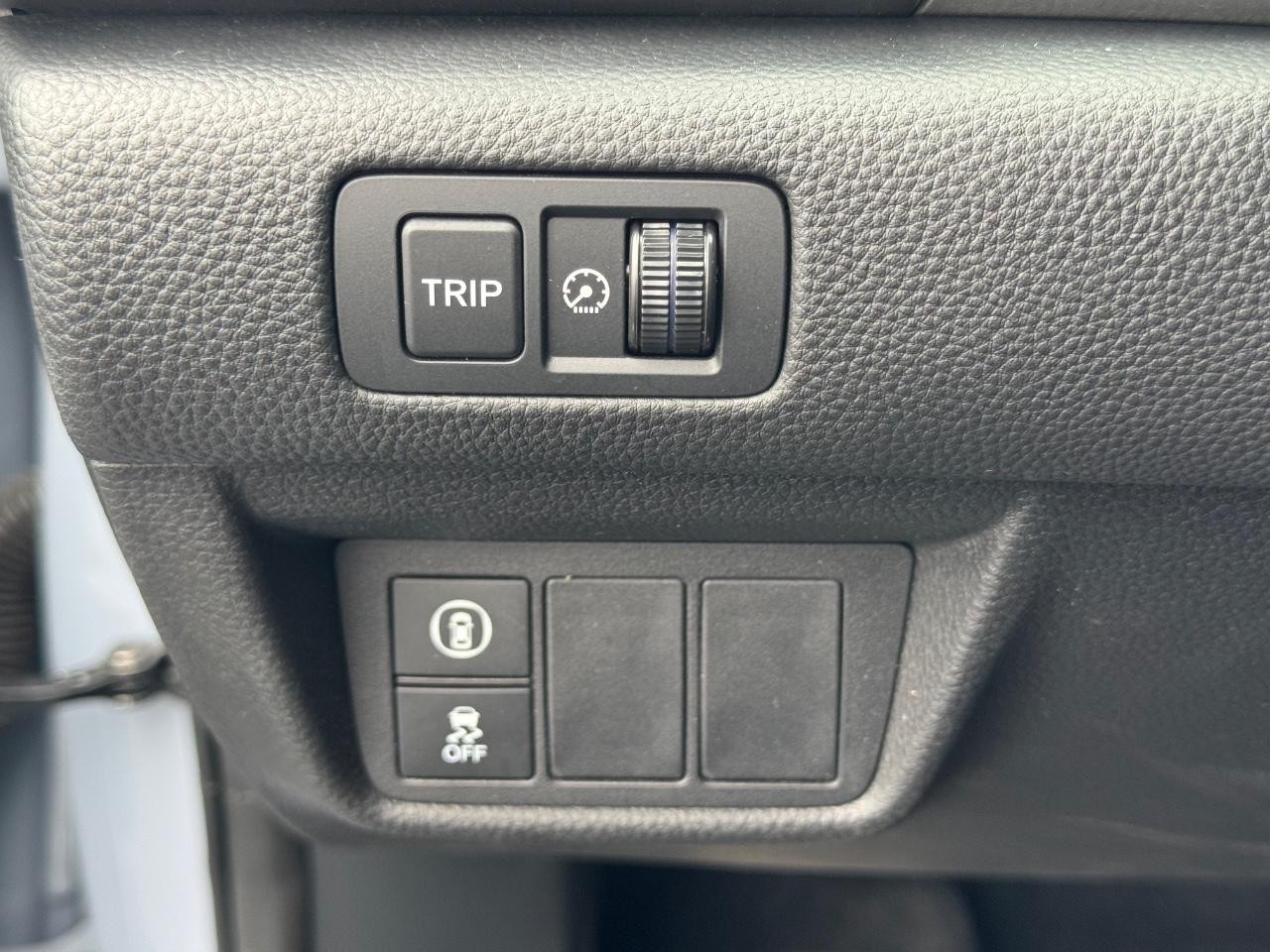 Honda Accord Sedan Vehicle Full-screen Gallery Image 22