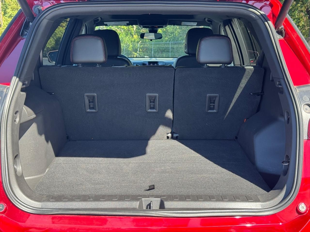 Chevrolet Equinox Vehicle Full-screen Gallery Image 04