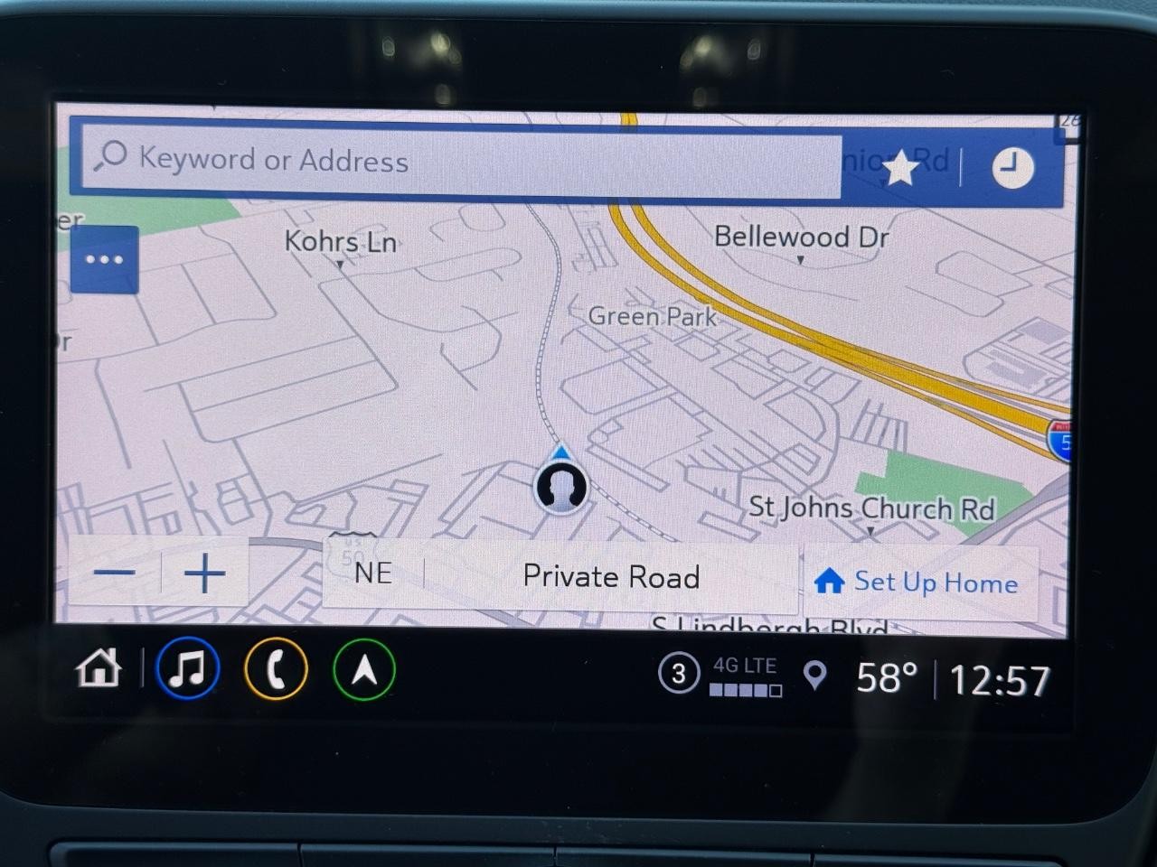 Chevrolet Equinox Vehicle Full-screen Gallery Image 25