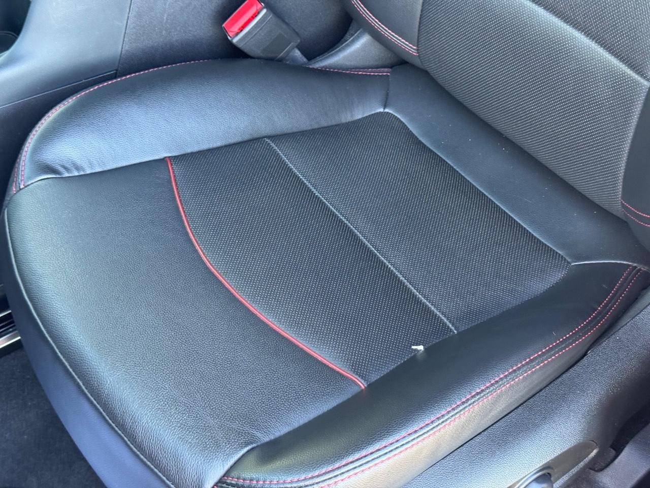 Chevrolet Equinox Vehicle Full-screen Gallery Image 27