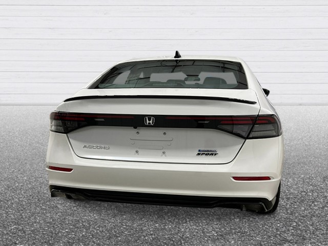 Honda Accord Hybrid Vehicle Full-screen Gallery Image 04