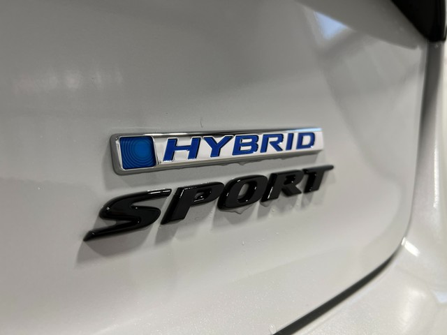 Honda Accord Hybrid Vehicle Full-screen Gallery Image 06