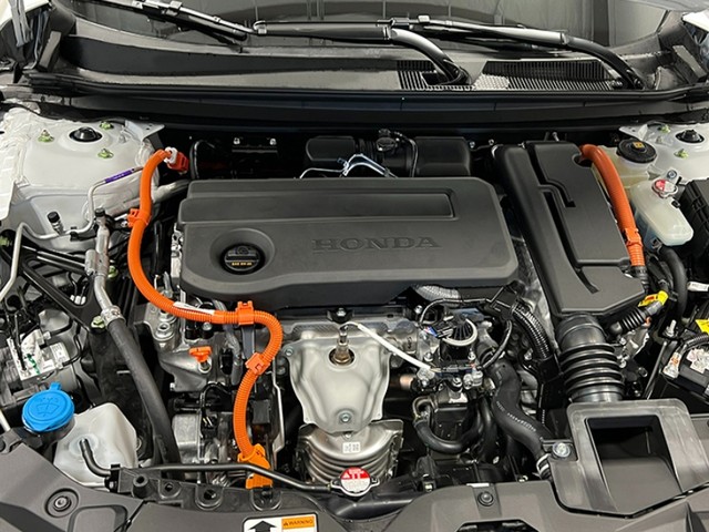 Honda Accord Hybrid Vehicle Full-screen Gallery Image 12
