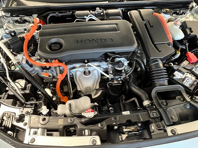 Honda Civic Sedan Hybrid Vehicle Full-screen Gallery Image 12