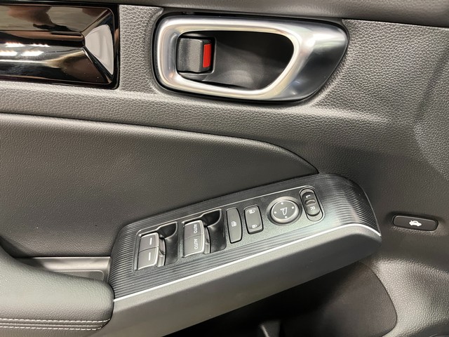 Honda Civic Sedan Hybrid Vehicle Full-screen Gallery Image 15