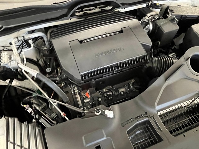 Honda Pilot Vehicle Full-screen Gallery Image 12