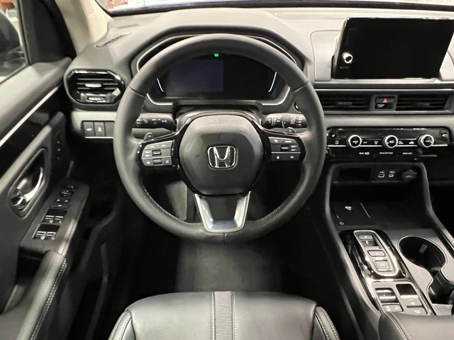 Honda Pilot Vehicle Full-screen Gallery Image 16