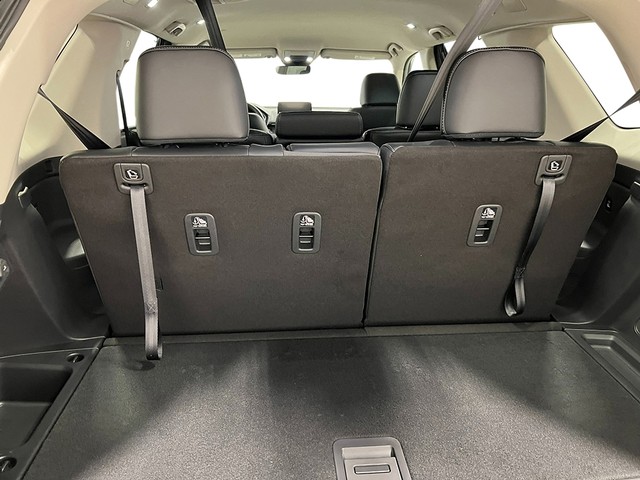 Honda Pilot Vehicle Full-screen Gallery Image 31