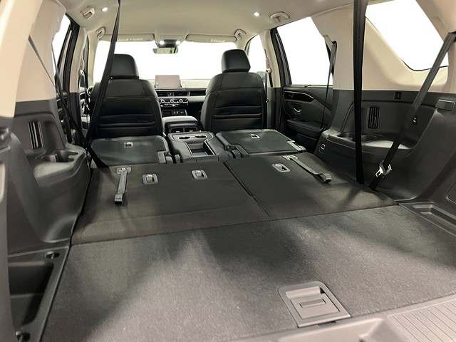 Honda Pilot Vehicle Full-screen Gallery Image 35