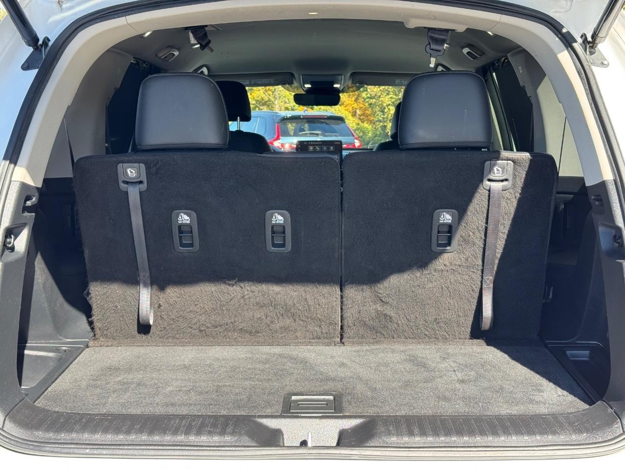 Honda Pilot Vehicle Full-screen Gallery Image 04