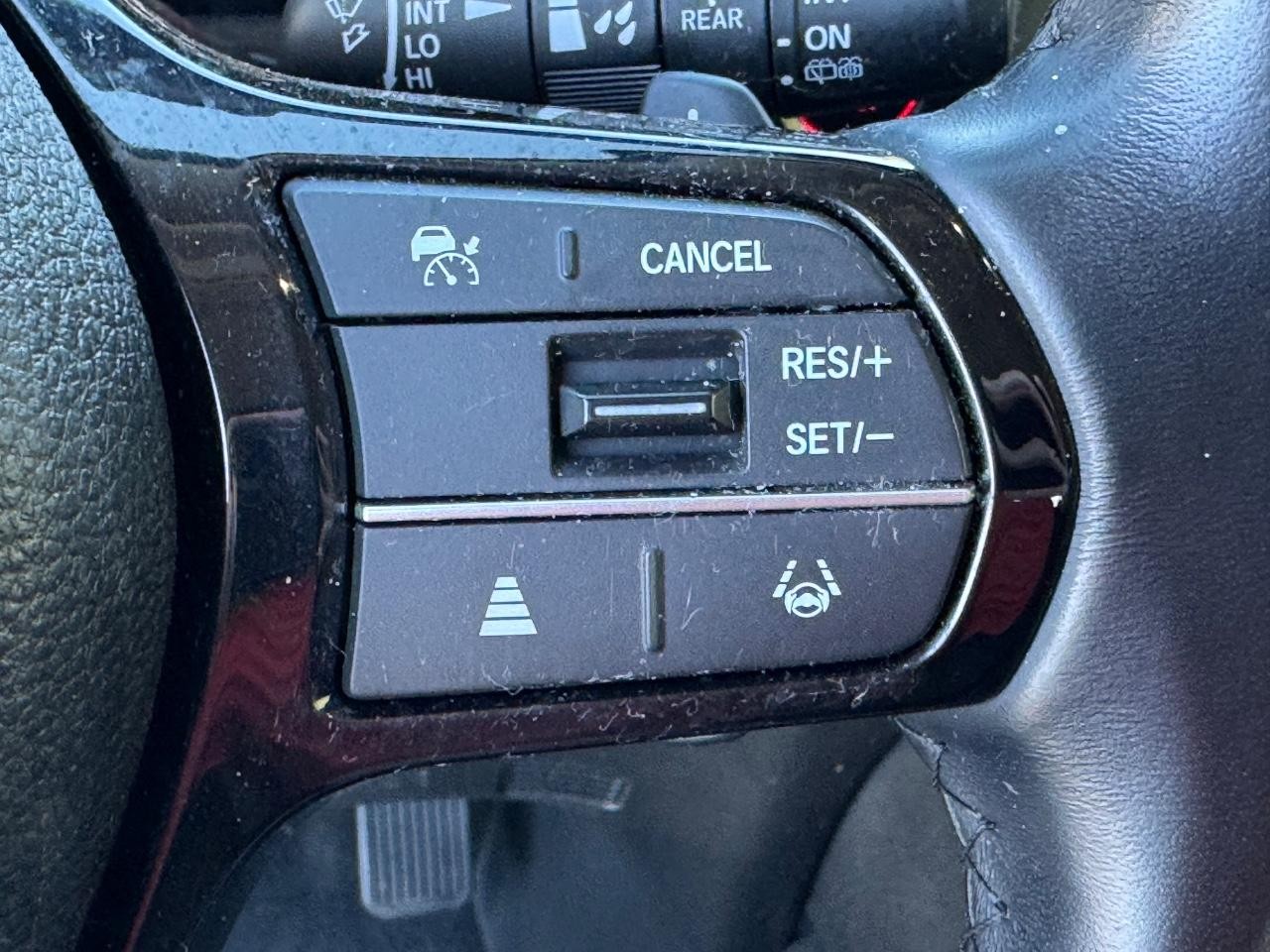 Honda Pilot Vehicle Full-screen Gallery Image 22