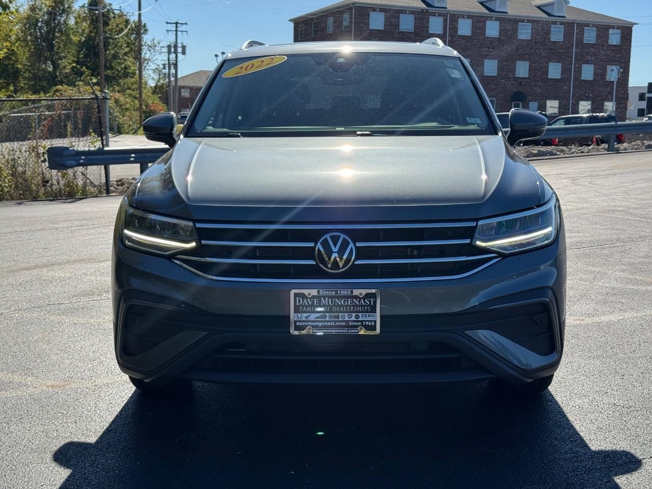 Volkswagen Tiguan Vehicle Full-screen Gallery Image 09