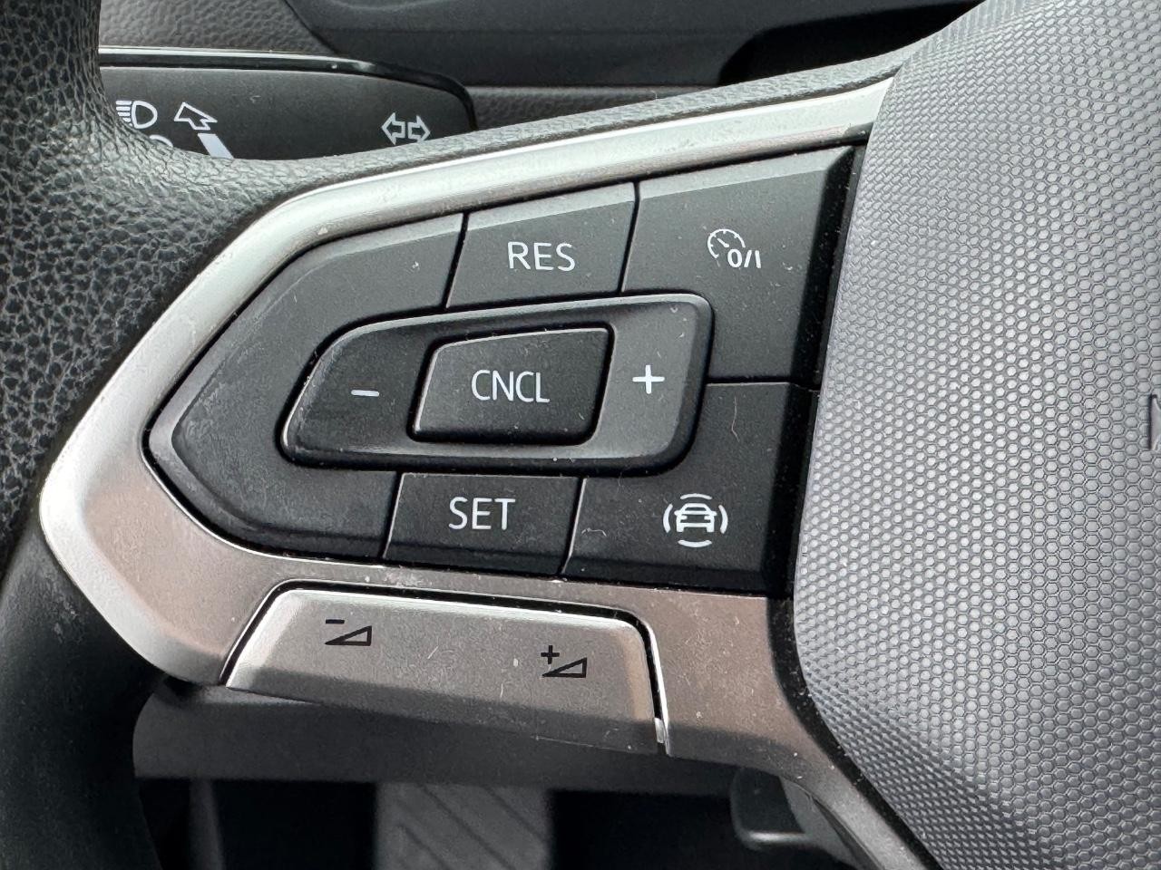 Volkswagen Tiguan Vehicle Full-screen Gallery Image 20