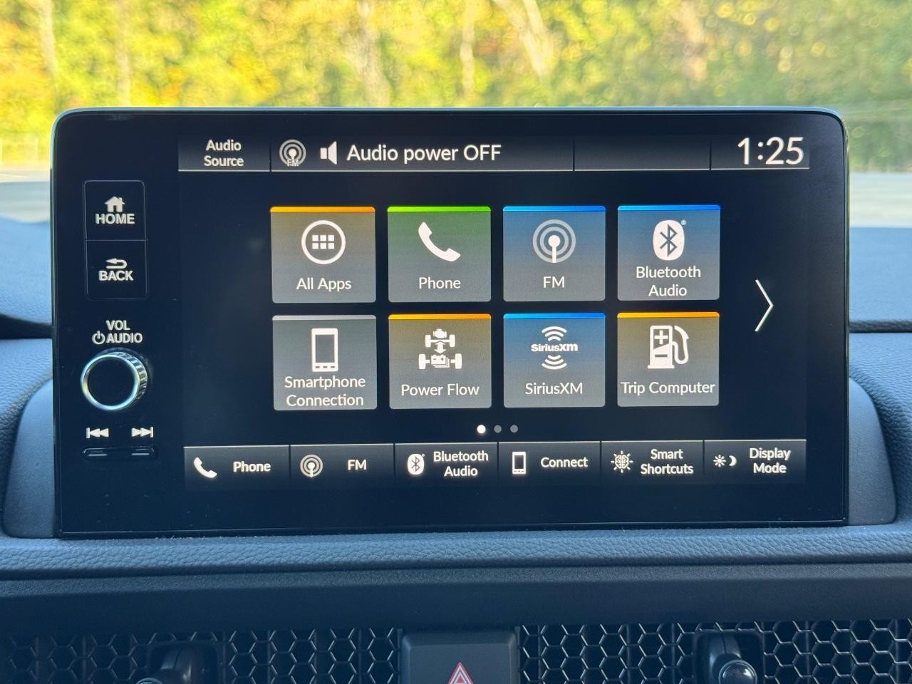 Honda CR-V Hybrid Vehicle Full-screen Gallery Image 13