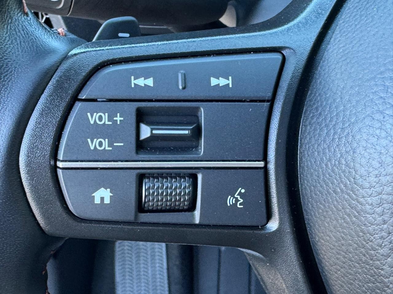 Honda CR-V Hybrid Vehicle Full-screen Gallery Image 21