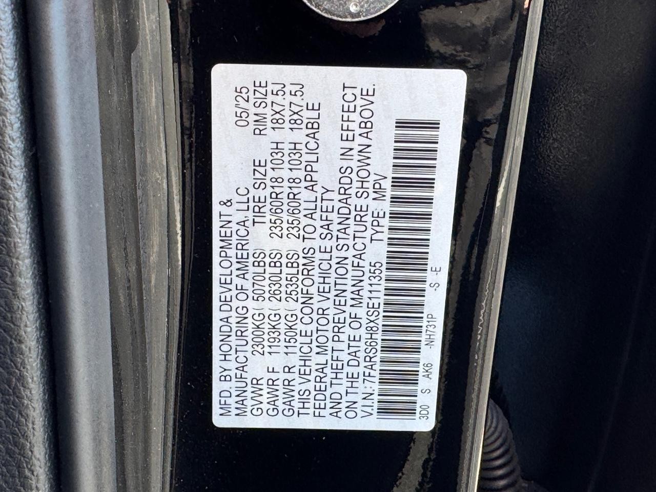 Honda CR-V Hybrid Vehicle Full-screen Gallery Image 27