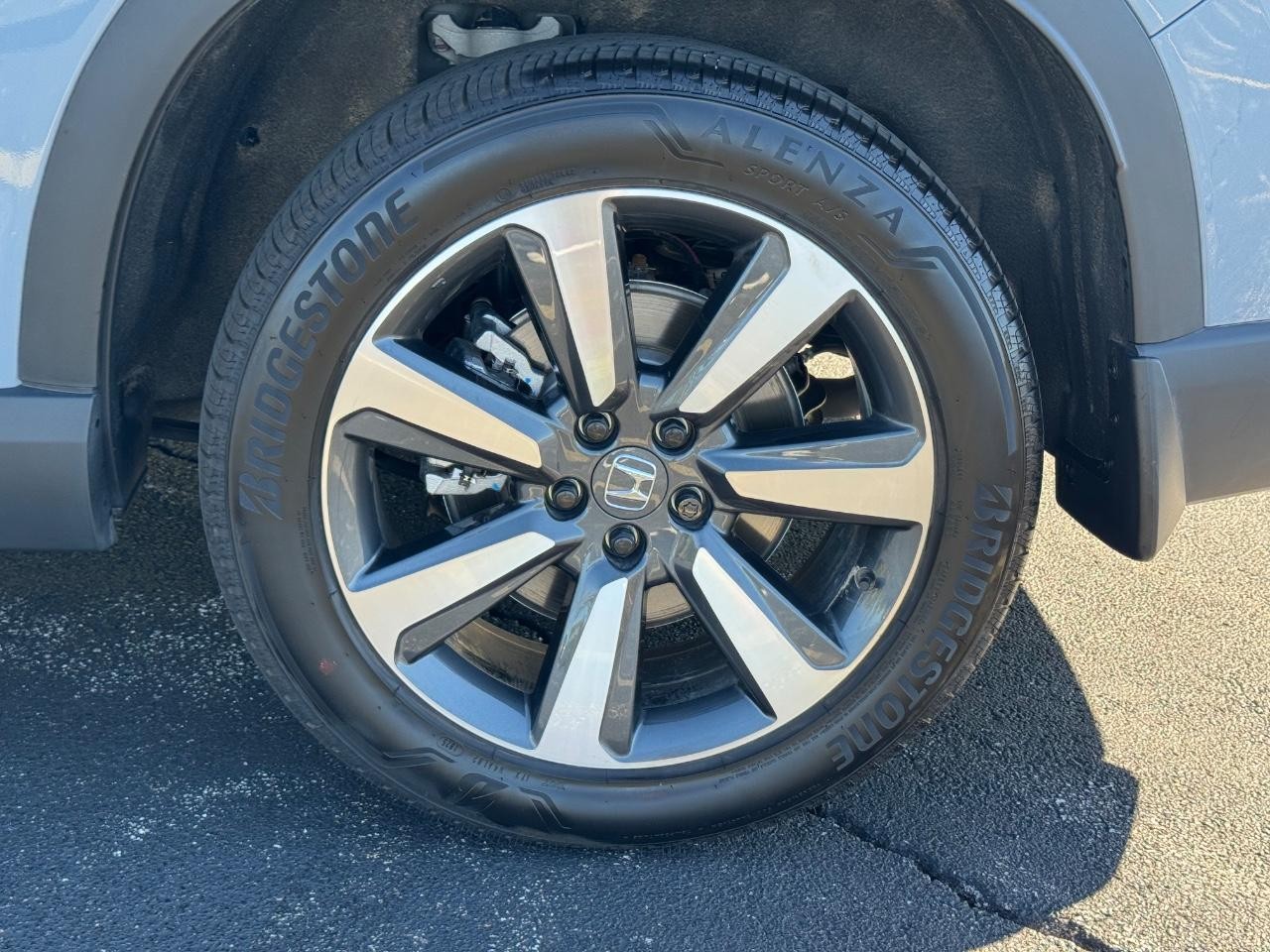 Honda Pilot Vehicle Full-screen Gallery Image 07