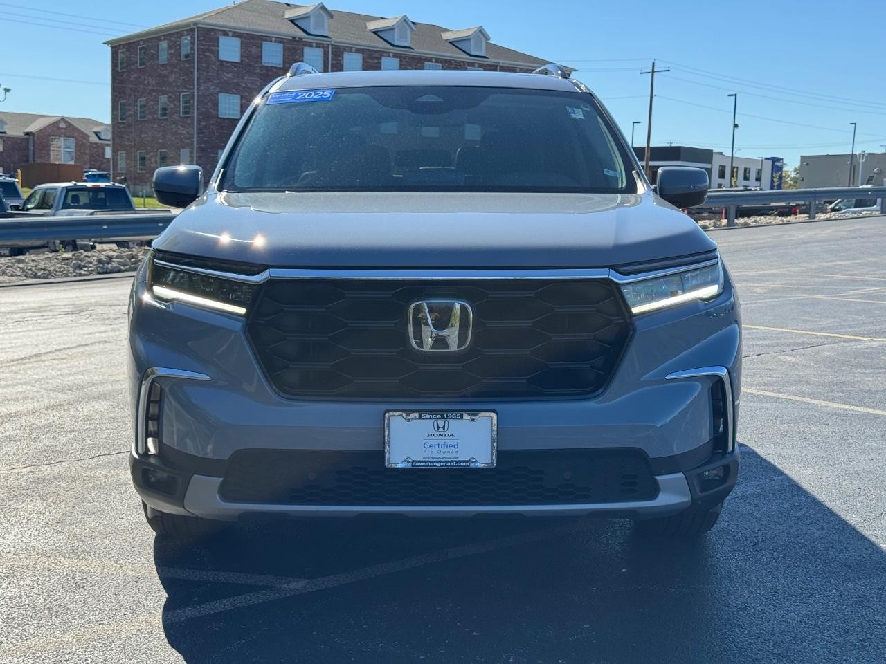 Honda Pilot Vehicle Full-screen Gallery Image 09