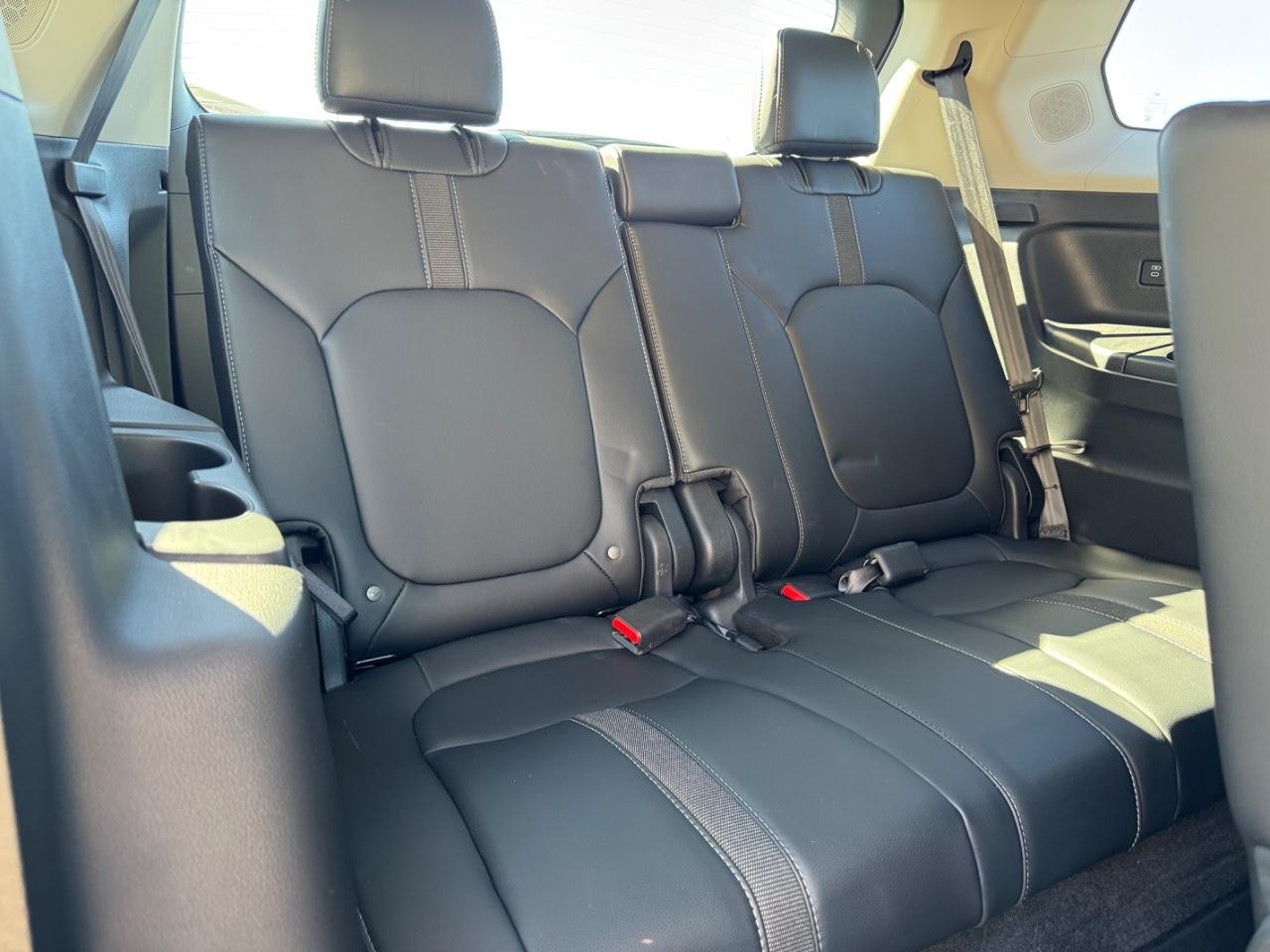 Honda Pilot Vehicle Full-screen Gallery Image 11