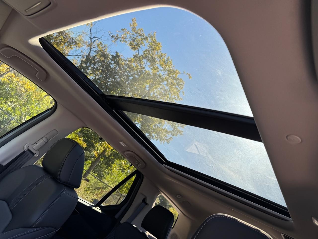 Honda Pilot Vehicle Full-screen Gallery Image 20