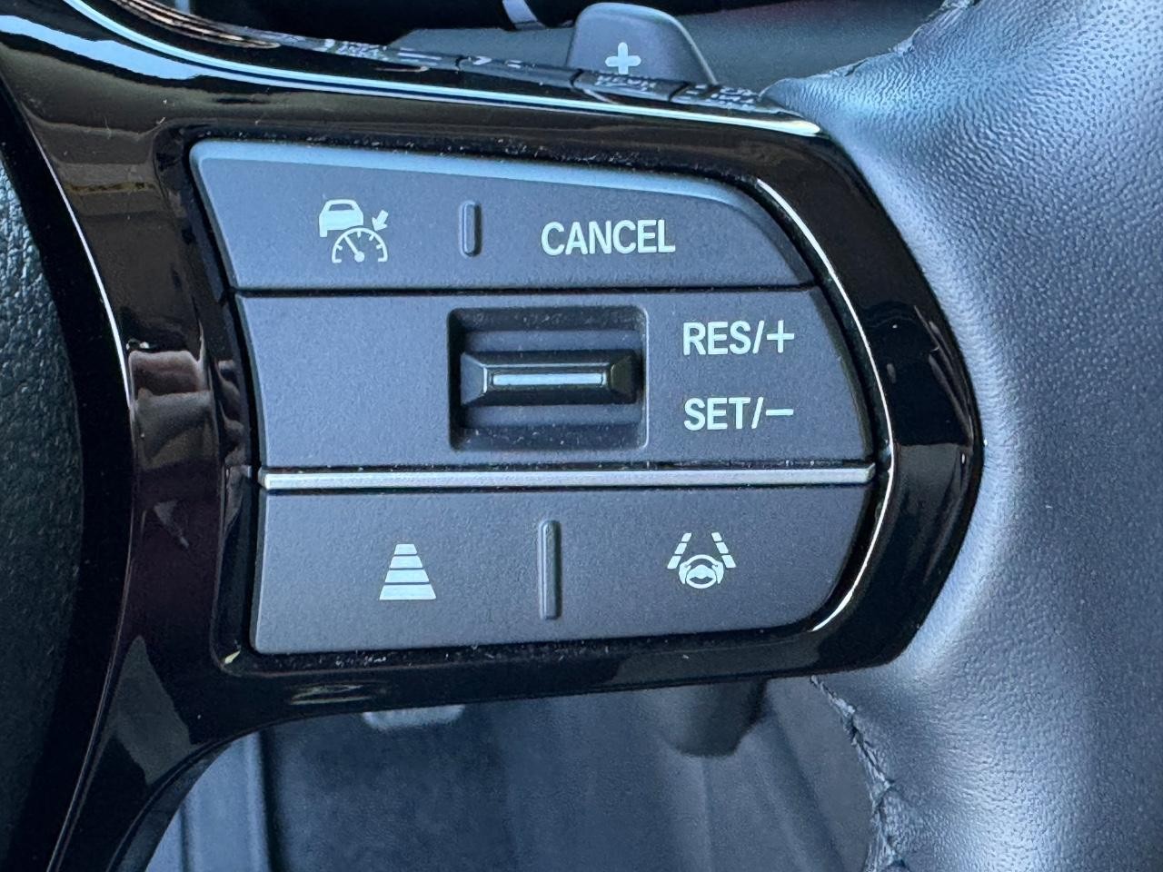 Honda Pilot Vehicle Full-screen Gallery Image 23