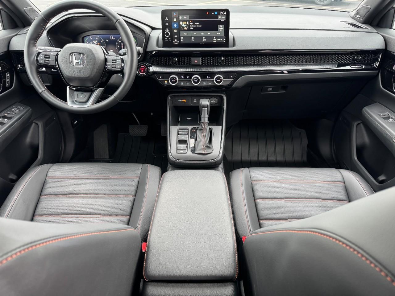 Honda CR-V Hybrid Vehicle Full-screen Gallery Image 11